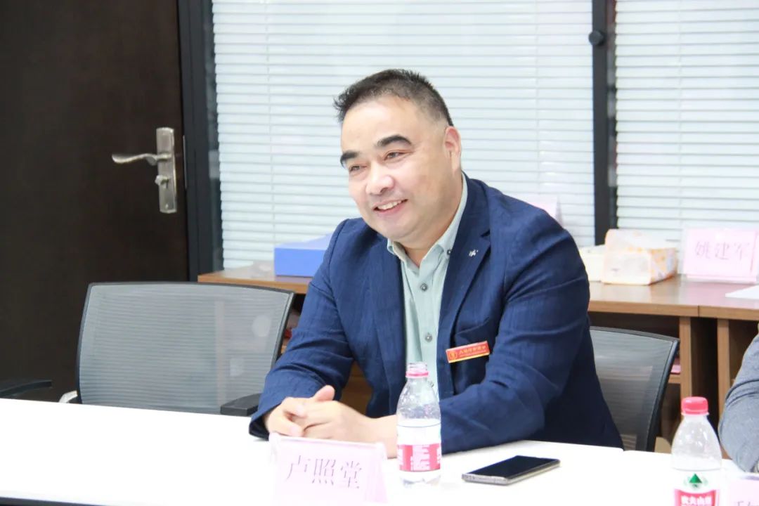 1657784031562021023.jpg 006.jpg