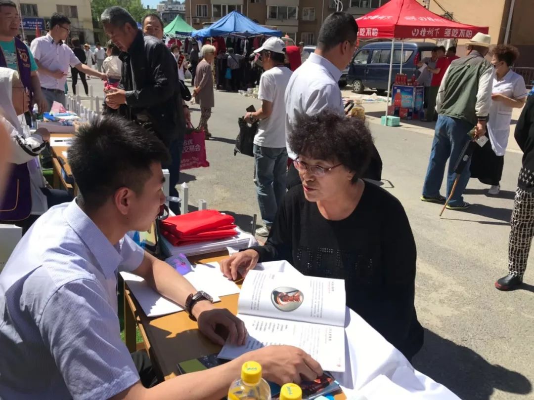 1658493446397037907.jpg w4.jpg