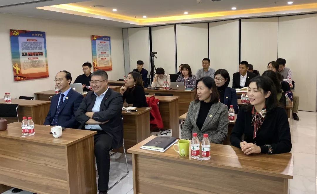 1659496215253051664.jpg 02.jpg