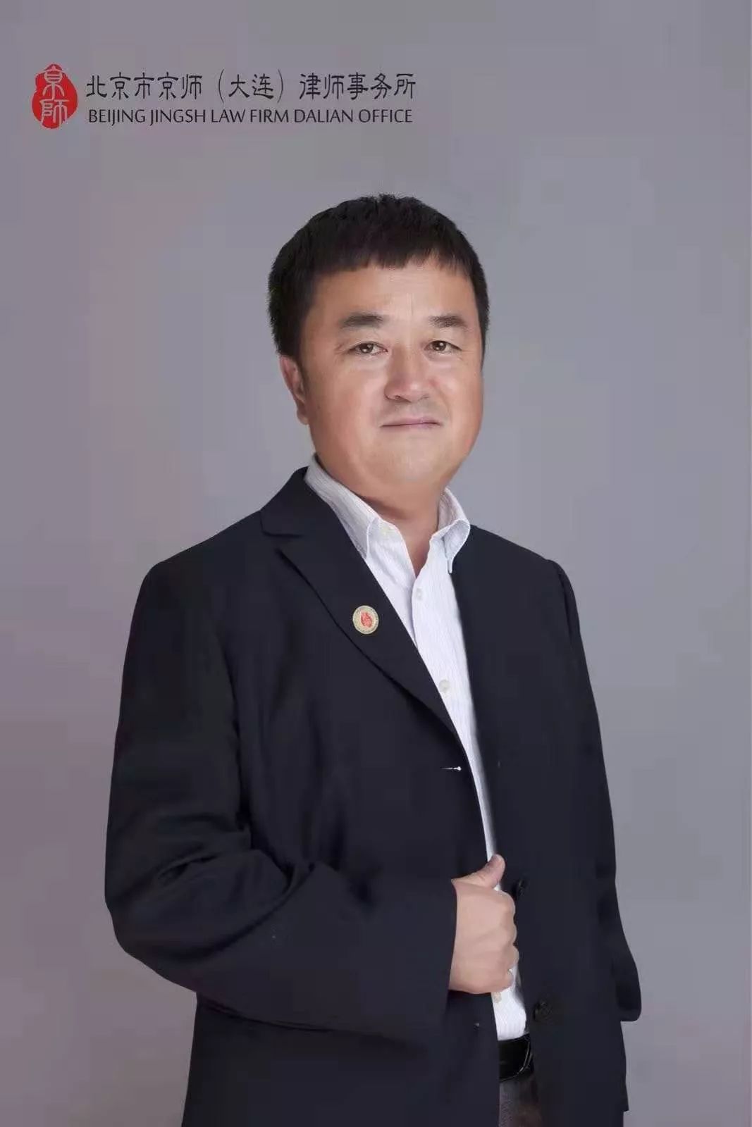 1659498889520021363.jpg w2.jpg