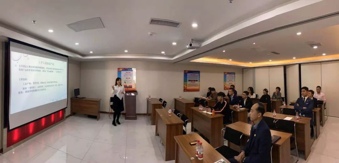 1659499688913090881.jpg 640.jpg