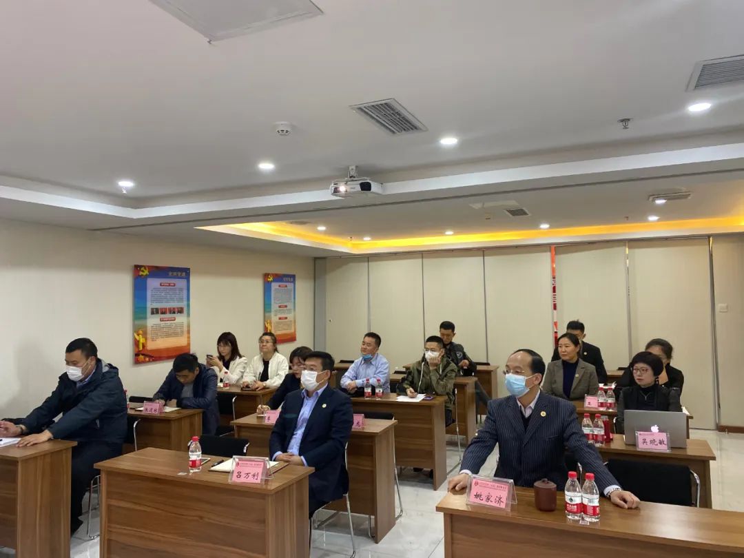 1659510402562027521.jpg eee.jpg