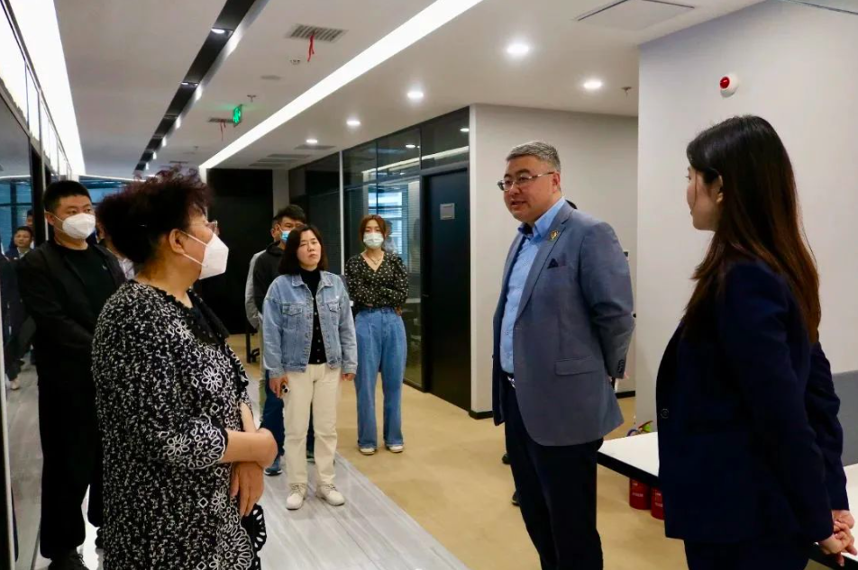 1692756132982078765.png 22.png