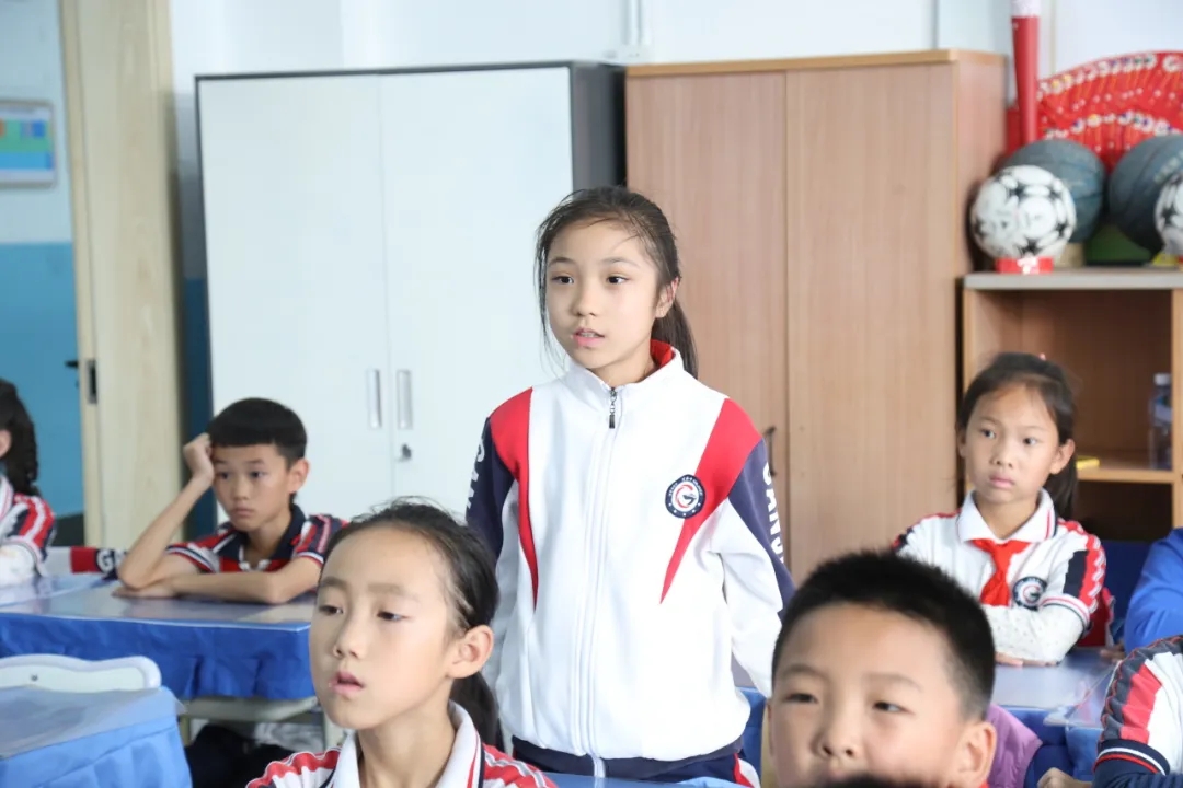 强化法制意识 共筑安全校园 —— 我所张化鑫律师走进奥林小学开展法制安全教育活动5.webp.jpg