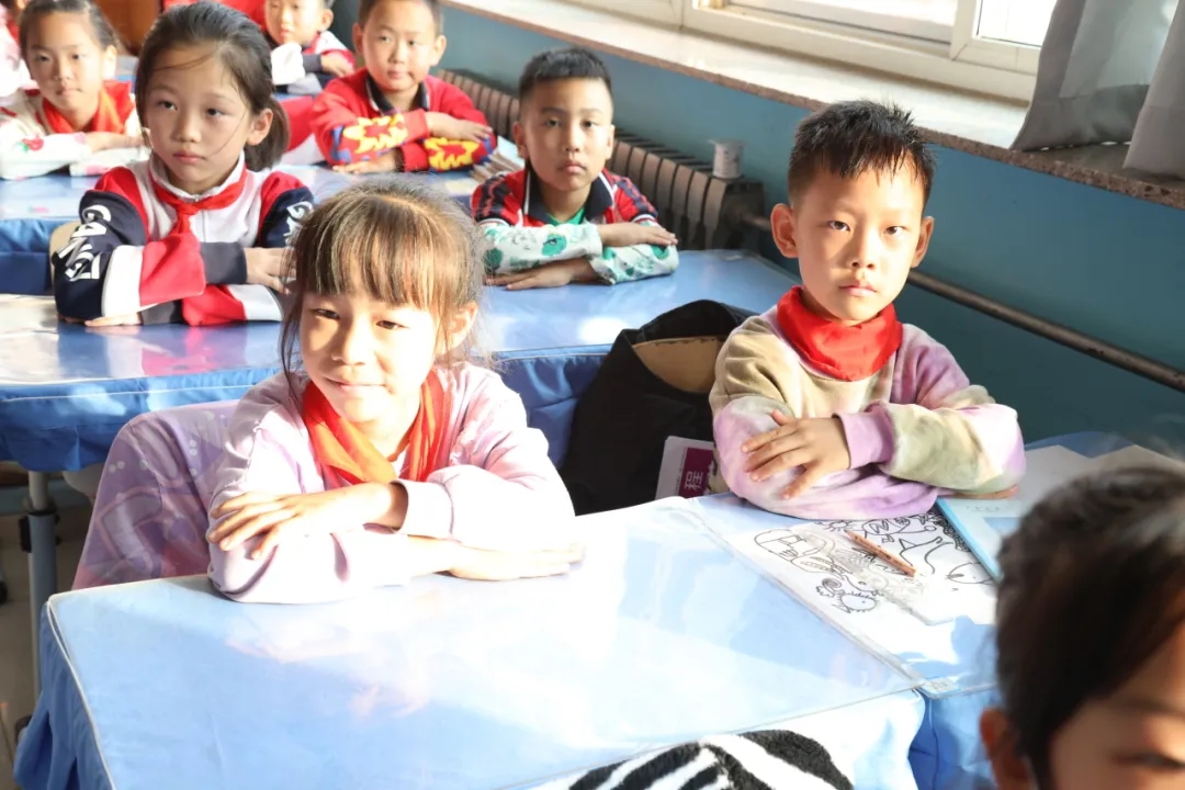强化法制意识 共筑安全校园 —— 我所张化鑫律师走进奥林小学开展法制安全教育活动8.webp.jpg