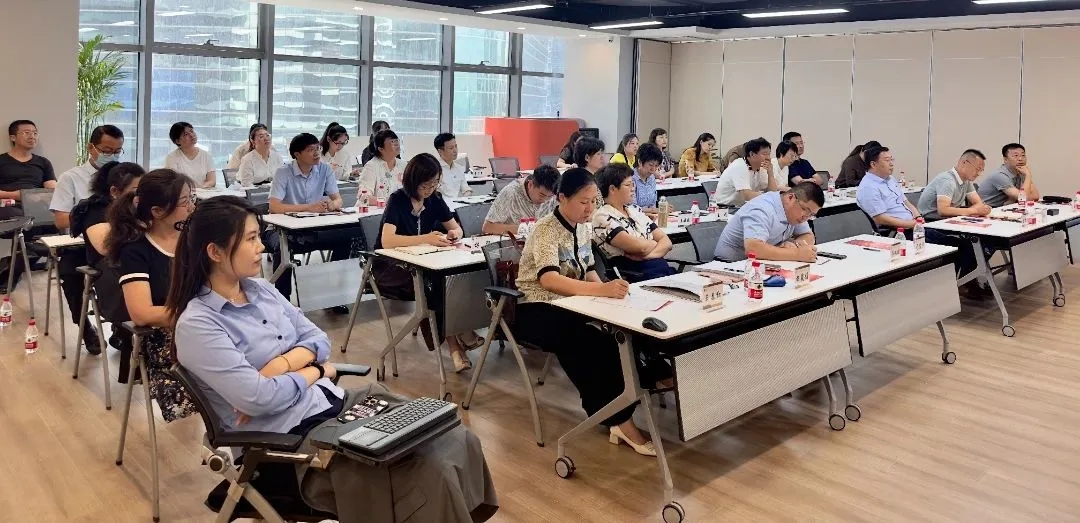 1732782772107742.jpg 京师大连律所党支部召开落实司法部党组“五点希望”做党和人民满意的好律师学习动员部署会议1.webp.jpg