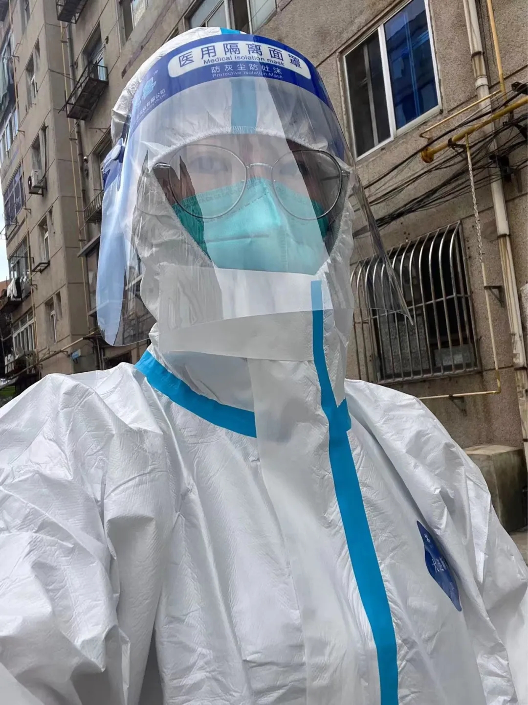 1732784274834687.jpg 疫情无情人有义 京师大连铸担当1.webp.jpg